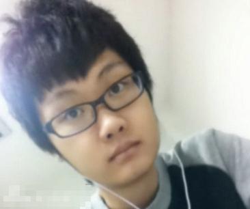 赵本儿子靓照曝光