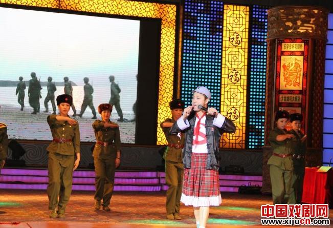 观看&ldquo;东北浪&rdquo;二人转