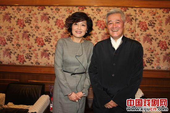 赵本山为相声大赛开奖并否认与哈文不和