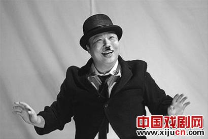 刘晓晔:看二人转来灵感创作出《两只狗的生活意见》