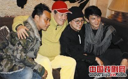 赵本山携弟子在北京御宴海鲜酒店宴请小虎队