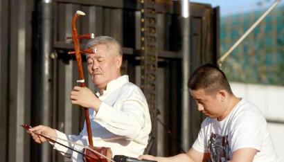 赵本山携小沈阳、于月仙、丫蛋等赴川公益演出