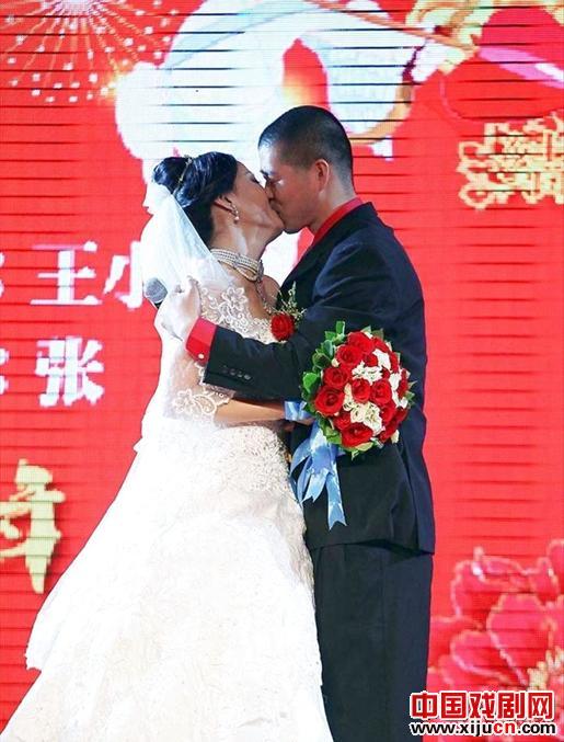 王小虎、张可 幸福二人转