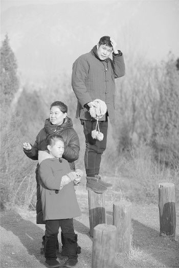 小沈阳携妻带女少林&ldquo;捉妖&rdquo;