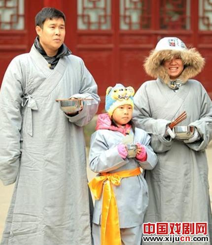 小沈阳发微博道歉，女儿被赞&ldquo;红心萝卜女&rdquo;