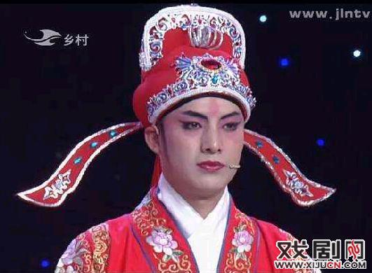 老树新枝叁丈高&mdash;&mdash;记新一届二人转总动员擂主、辽宁省青年民间艺人顾国栋