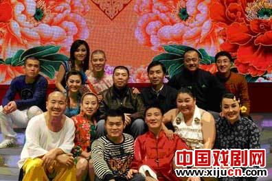 冯小刚到&ldquo;刘老根大舞台&rdquo;笑的后脑勺疼