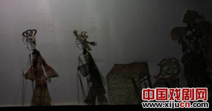 儿时的记忆:牛皮灯影子