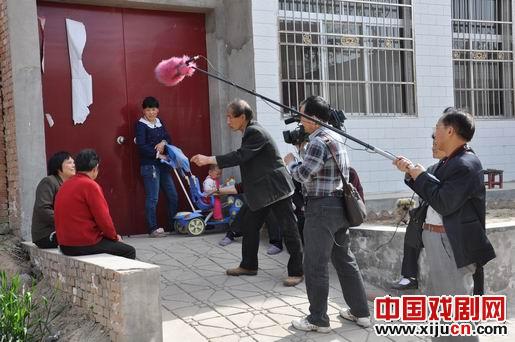 皮影碎戏&ldquo;支票风波&rdquo;开拍