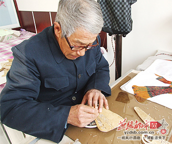 古稀老人的皮影之约