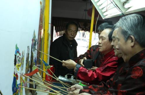 云梦县皮影艺术之花盛开在黄香艺术节