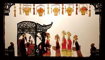 古老传统艺术皮影戏记载着历史的印记