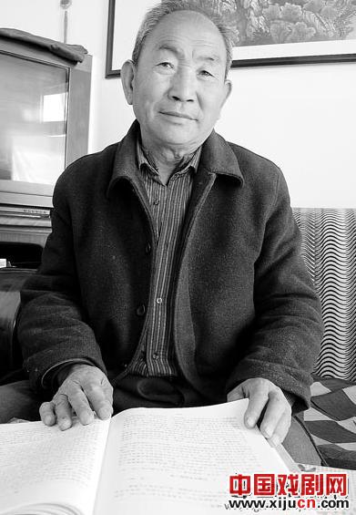 徐纬邦讲述永登皮影人的&ldquo;密语&rdquo;