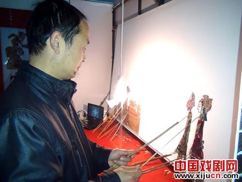 秦腔皮影大师进京 入驻圆明园皮影戏院