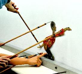 皮影跳起现代舞