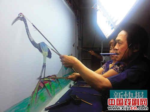 秦礼刚：&ldquo;再不在孩子中推广，皮影戏30年后失传&rdquo;