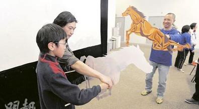 奔马皮影戏在香港中小学开班授徒