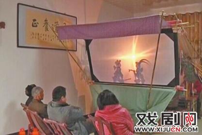 信阳皮影界&ldquo;大腕&rdquo;李世宏婉拒商演 免费为老人们演出送&ldquo;年味儿&rdquo;