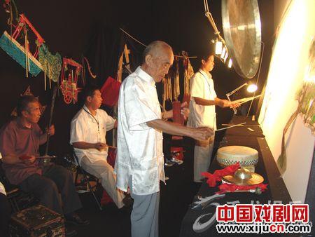 &ldquo;大型皮影戏敬老公益演出专场&rdquo;活动启动