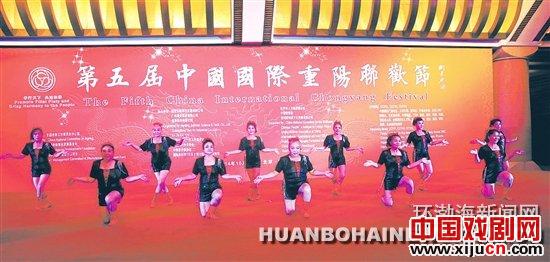 皮影动作融合街舞精华&ldquo;俏夕阳&rdquo;精彩亮相