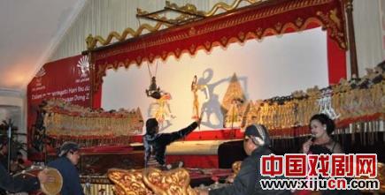 印度尼西亚华裔总会欣赏皮影戏