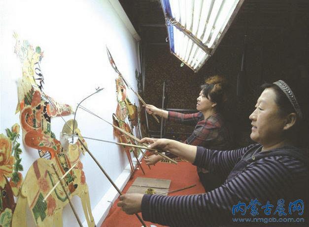 赤峰皮影进城5天卖出9张票 皮影老艺人想把皮影等道具烧掉 怕给后人留下&ldquo;祸害&rdquo;