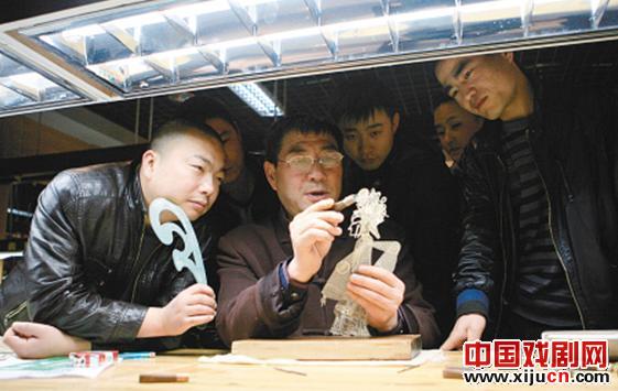 &ldquo;80后&rdquo;的皮影工作者