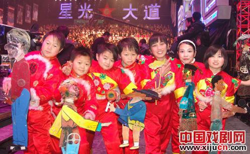 阎肃：在《星光大道》上为皮影呐喊