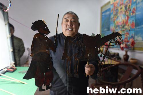 皮影戏守望者秦志顺：演绎历史 不想手艺成历史