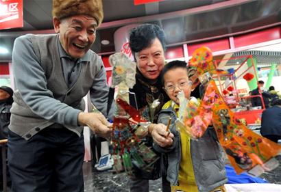 七旬老夫妇成立&ldquo;大嘴巴老李皮影戏剧团&rdquo;免费演出