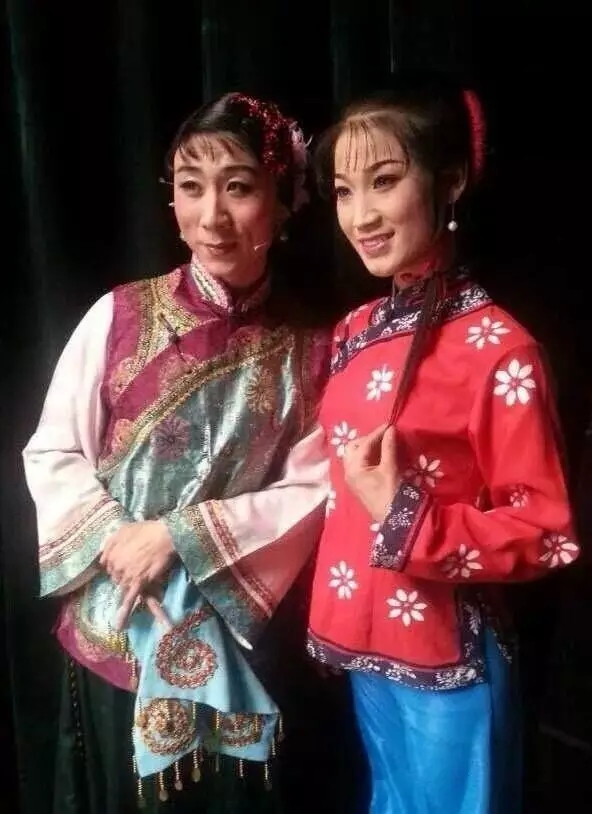 二人台反串演员田威虎