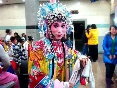 二人台反串演员田威虎