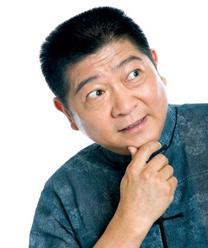 上海人民滑稽剧团团长王汝刚从小说中找到灵感