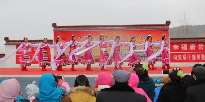 甘肃省平凉市司法局在静宁县开展文化卫生法律服务三下乡活动