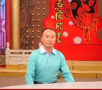 贵州省黔剧团团长：朱宏