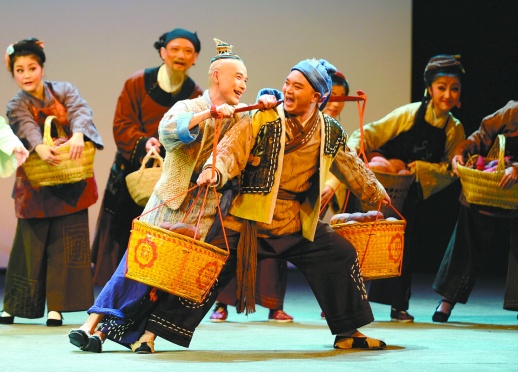 新编花鼓戏《蔡坤山耕田》首演