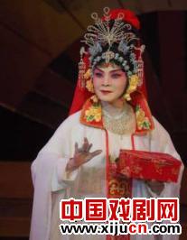 国家一级演员：刘青