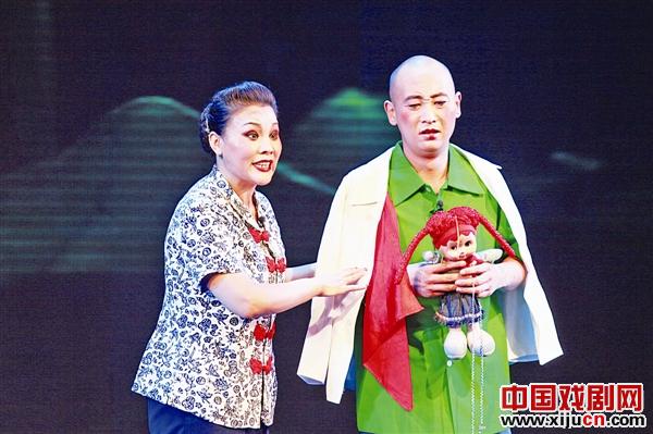 万荣县蒲剧团演出大型现代戏《香魂女》