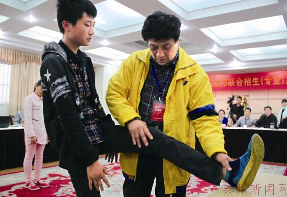 泰州市淮剧团招收新学员 300余人报名