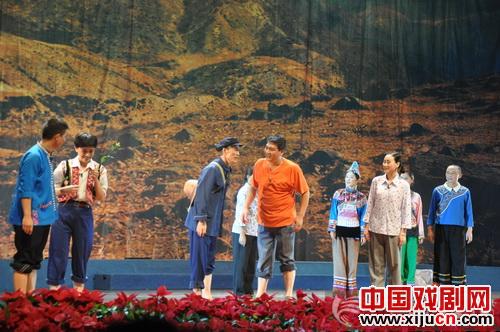 大型彝剧《杨善洲》