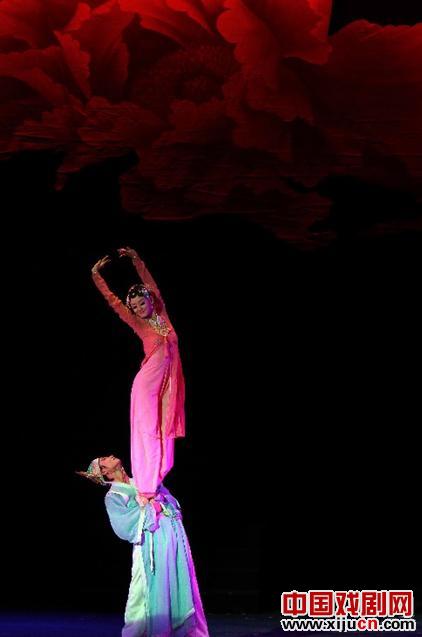 大型舞剧《牡丹亭》亮相江苏
