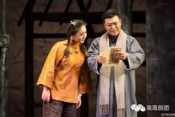 弄堂的真实 阶级的温存 半透的窗纸 希翼的春光&mdash;&mdash;观上海淮剧团《半纸春光》有感