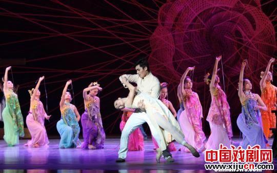 中国大型舞剧《绣娘》亮相加拿大