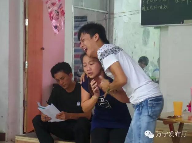 万宁禁毒宣传现代大型琼剧《大追缉》首演