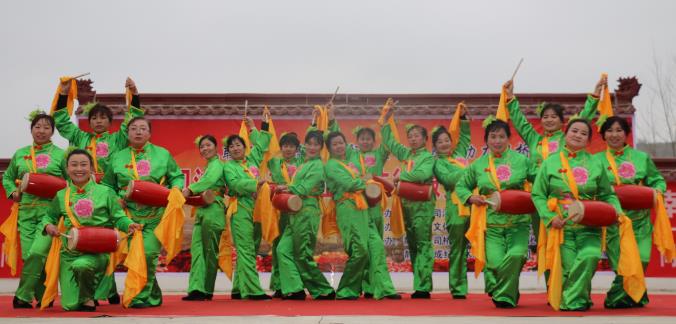 甘肃省平凉市司法局在静宁县开展文化卫生法律服务三下乡活动