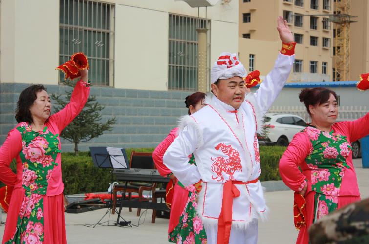 静宁县文化志愿者服务队到县人武部开展学习贯彻十九大精神宣讲演出