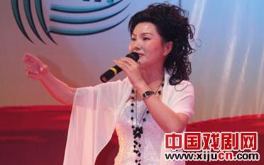 越调演员：申小梅