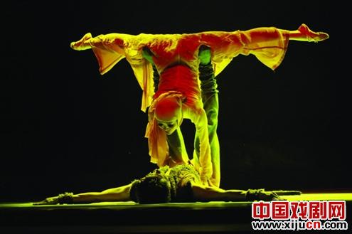 舞剧《花儿》用舞蹈演绎凄美的爱情传说