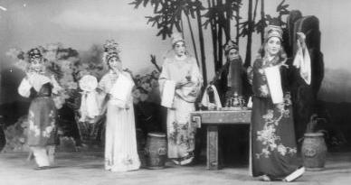 兰州秦剧载着风雨前行