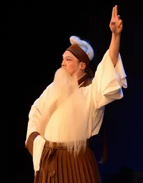 以戏为媒 百姓享受&ldquo;艺术欢乐&rdquo;